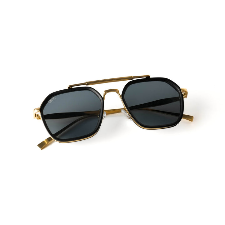 QUE METAL CLUB : MEDIUM - Aviator - Que Universe