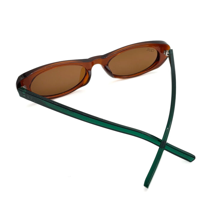 QUE MOCHA GREEN: MEDIUM - Wayfarer - Que Universe