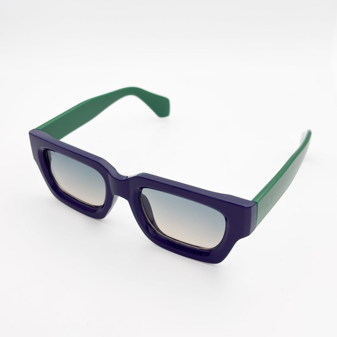 QUE MONO : MEDIUM - Wayfarer - Que Universe