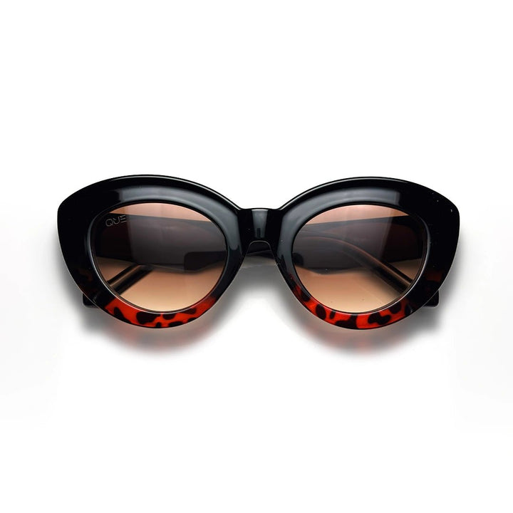 QUE MRIGA - Cat-Eye - Que Universe