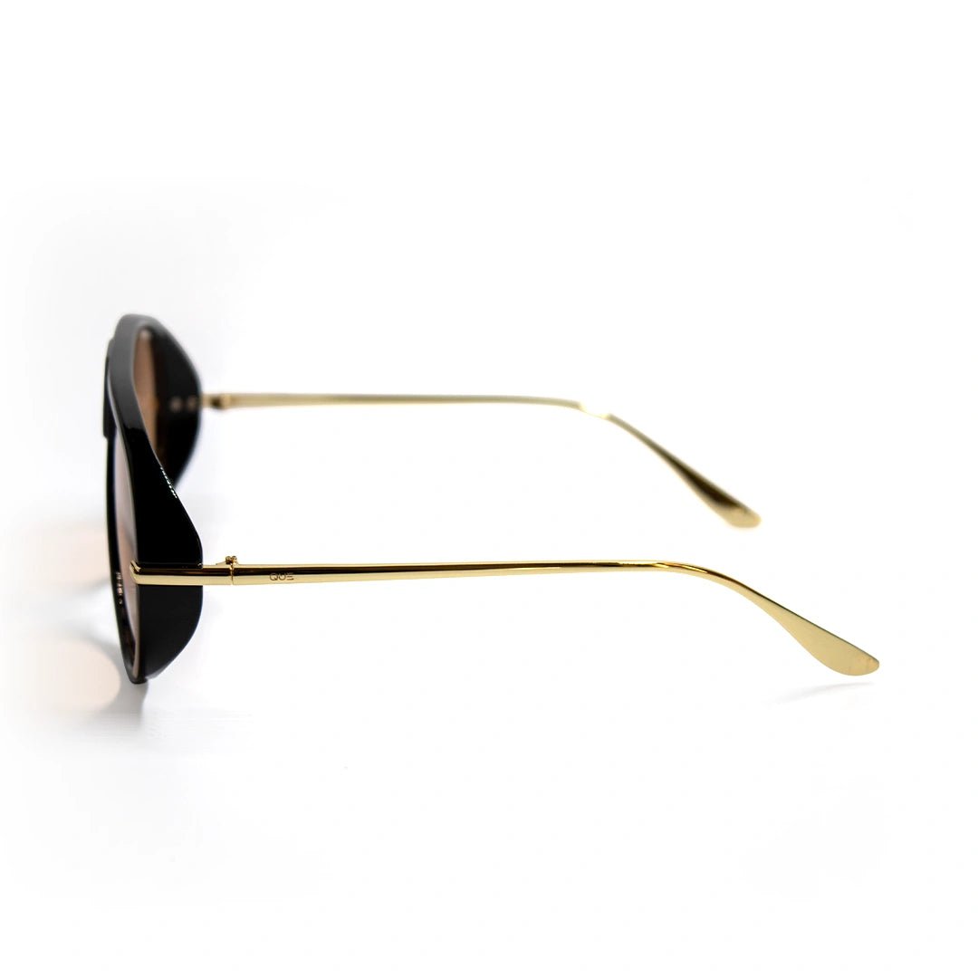 QUE NAZAR - Aviator - Que Universe