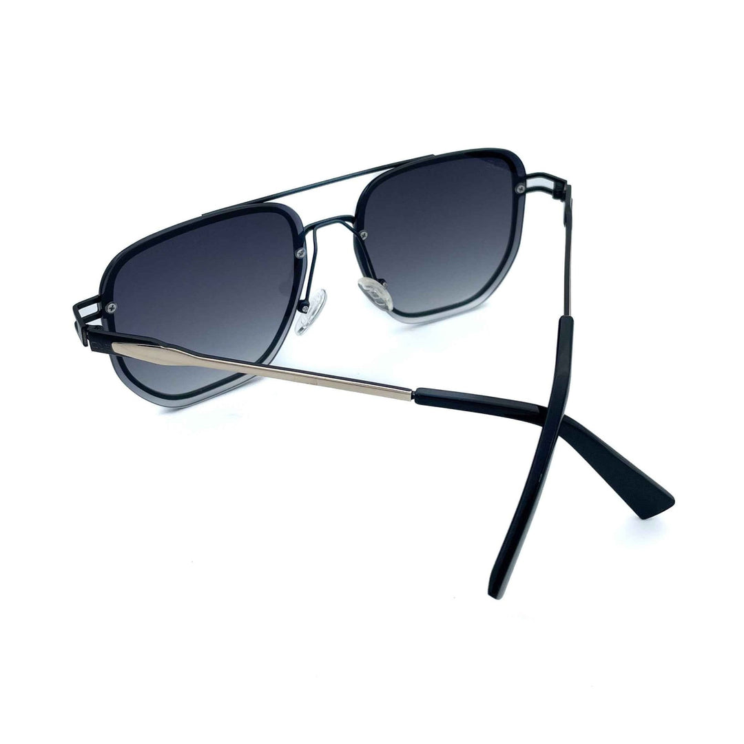 QUE PHANTOM: MEDIUM - Aviator - Que Universe