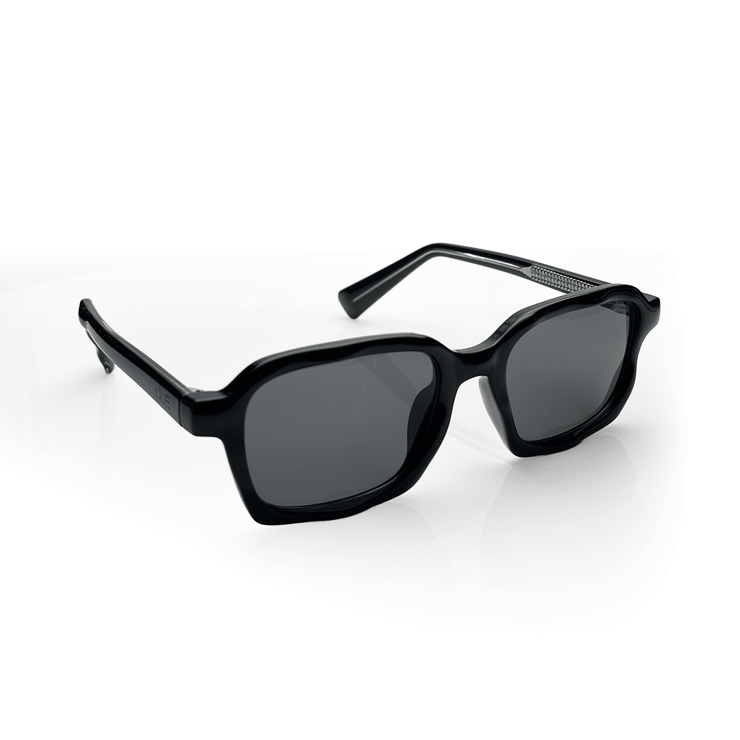 QUE RANIT - Wayfarer - Que Universe