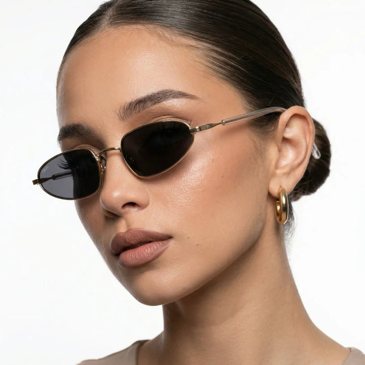 QUE RAW - MEDIUM - Wayfarer - Que Universe
