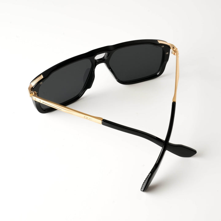 QUE RETRO EDGE : MEDIUM - Wayfarer - Que Universe