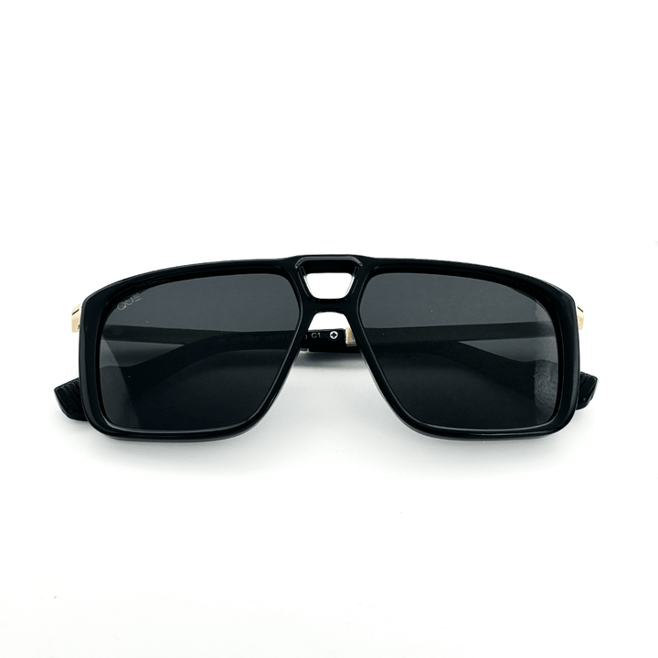 QUE RETRO EDGE : MEDIUM - Wayfarer - Que Universe