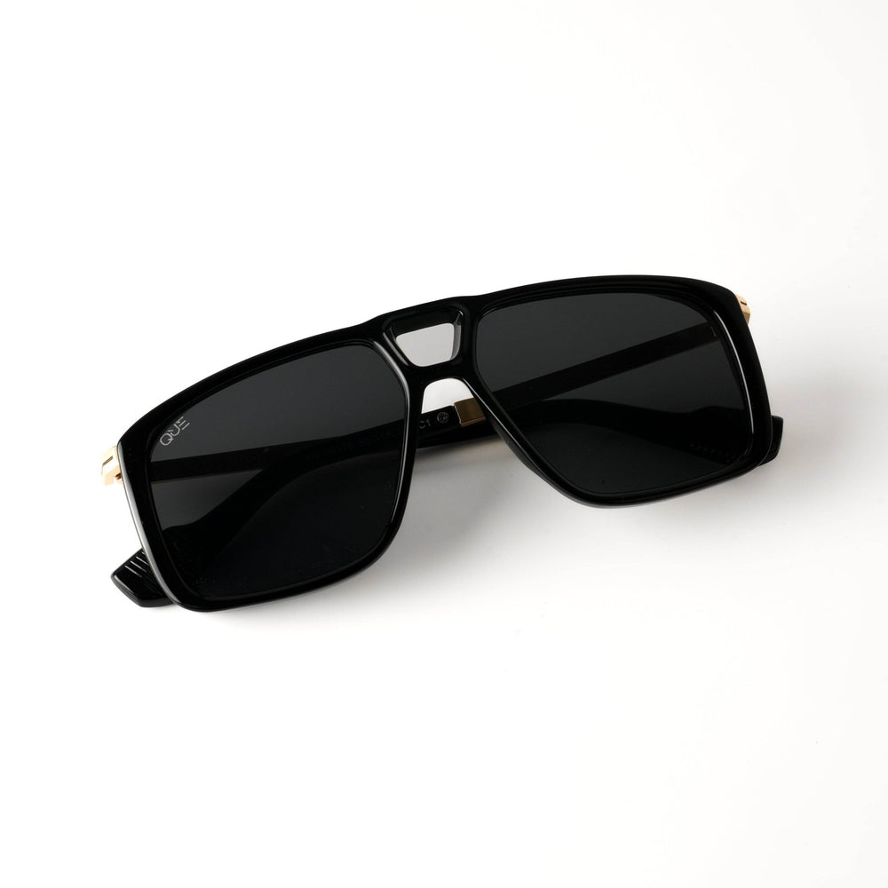 QUE RETRO EDGE : MEDIUM