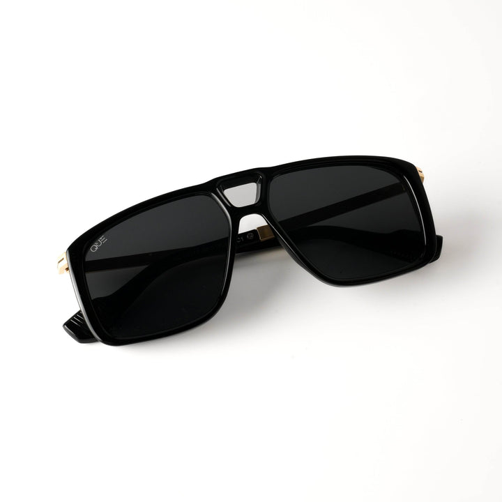 QUE RETRO EDGE : MEDIUM - Wayfarer - Que Universe