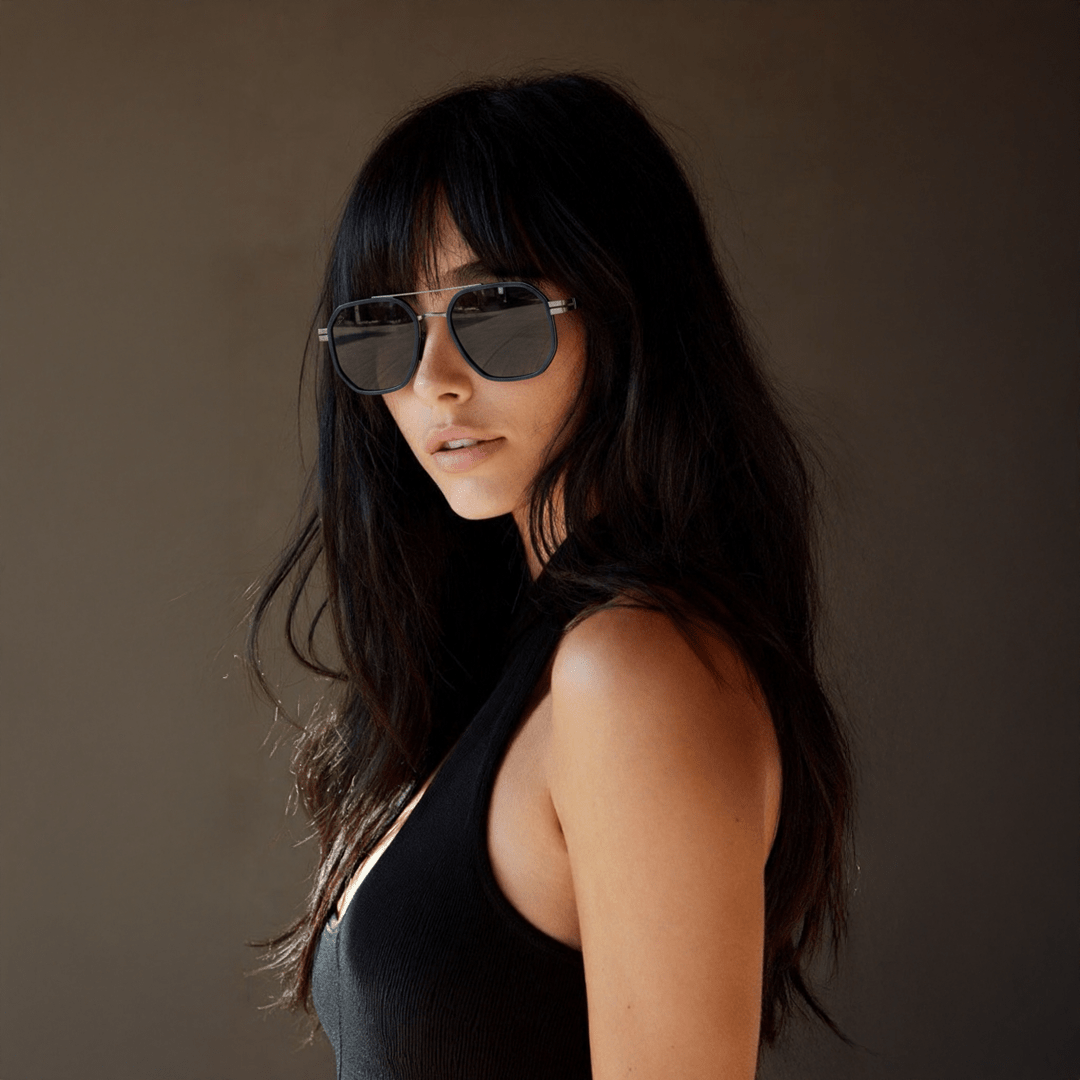 QUE SILEN - LIGHT WEIGHT - FLEXIBLE ARMS - MEDIUM - Aviator - Que Universe