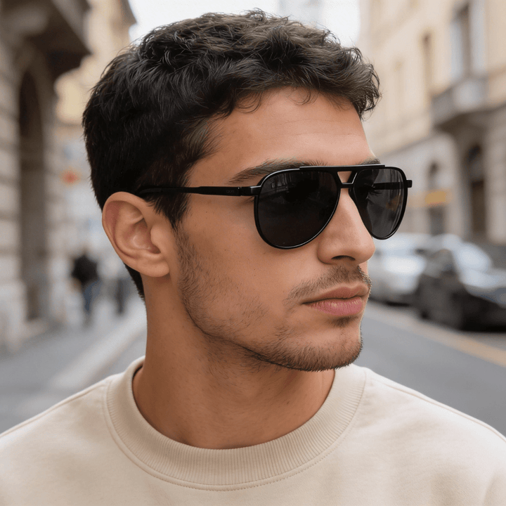 QUE STHIR - Aviator - Que Universe