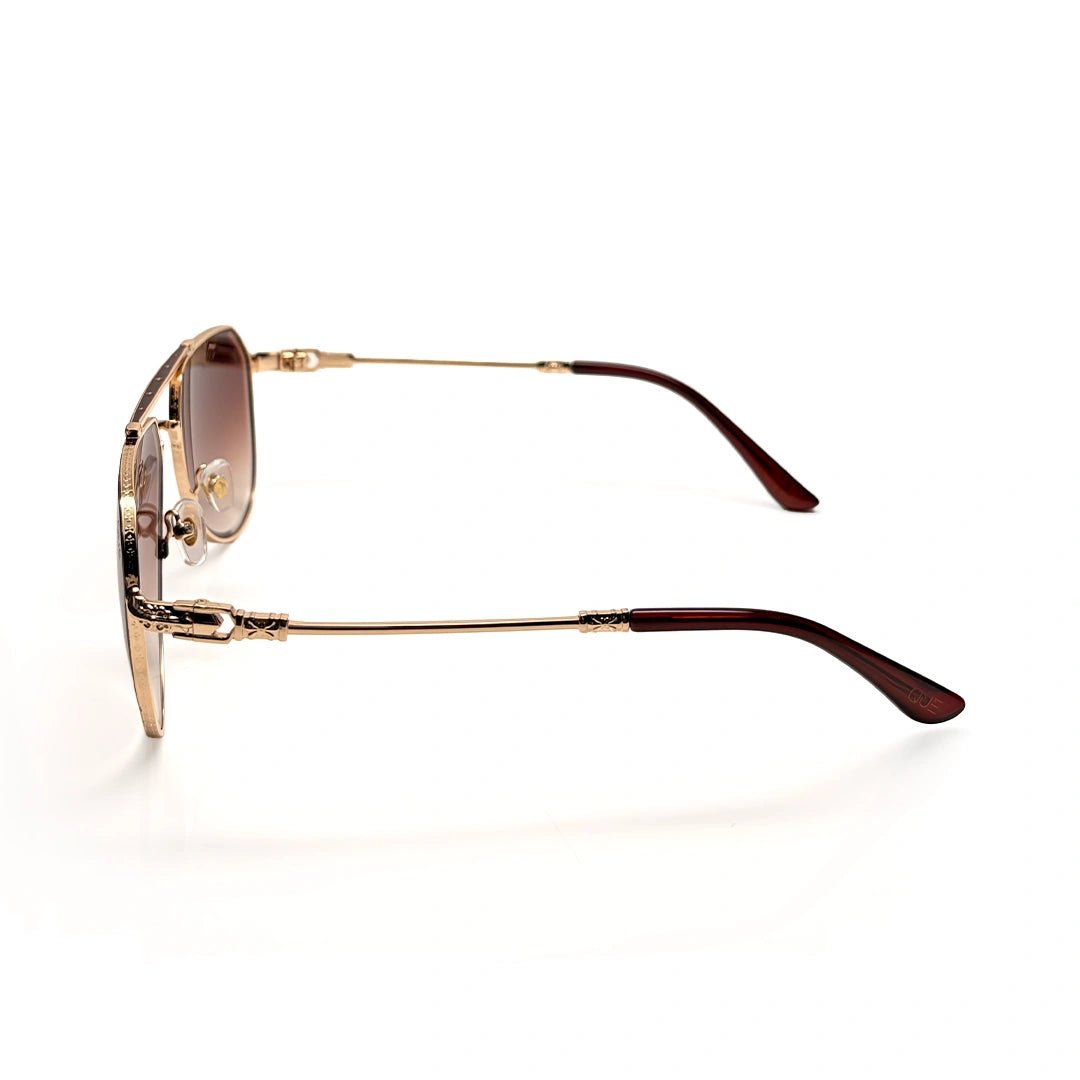 QUE SWARNIM - Aviator - Que Universe