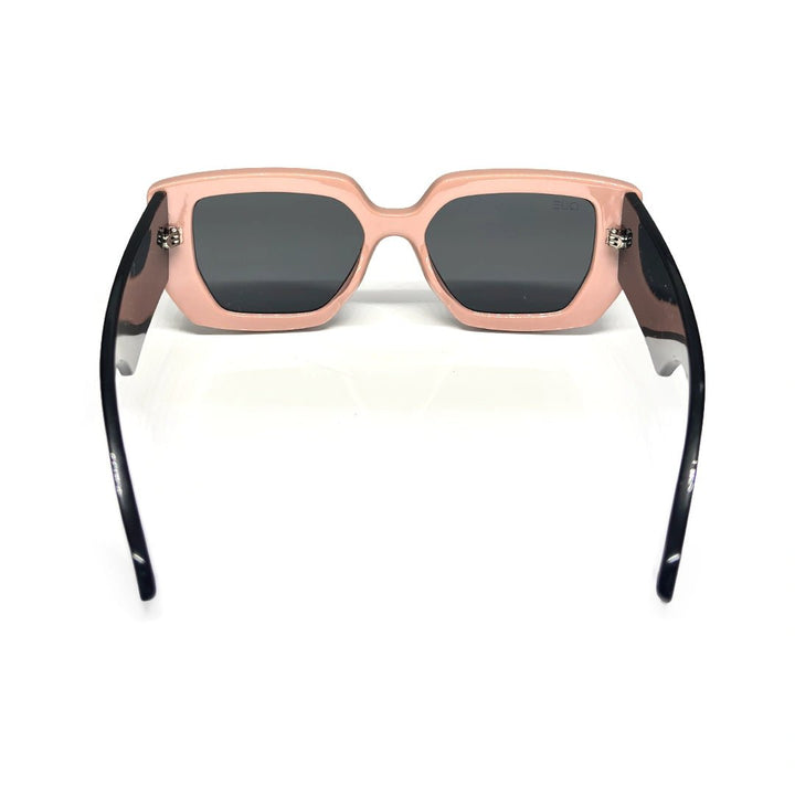 QUE VARNA - Wayfarer - Que Universe