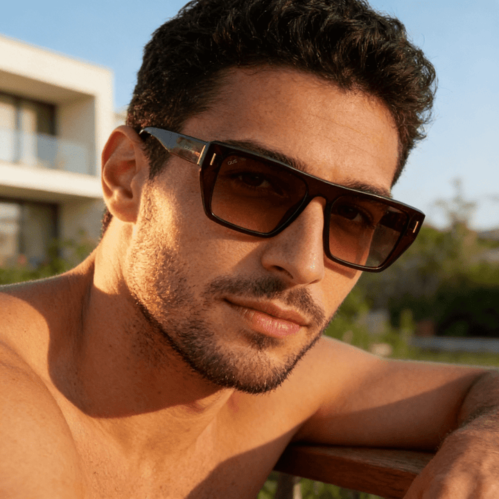 QUE VINT CLASSIC - MEDIUM - Wayfarer - Que Universe