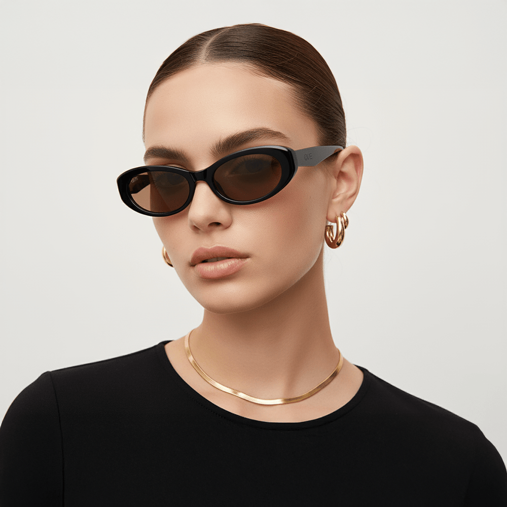 QUE WINK: MEDIUM - Cat-Eye - Que Universe