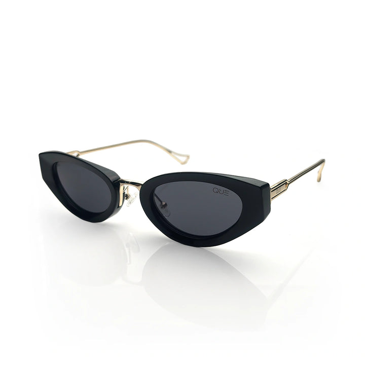 QUE VELVET EDGE - MEDIUM