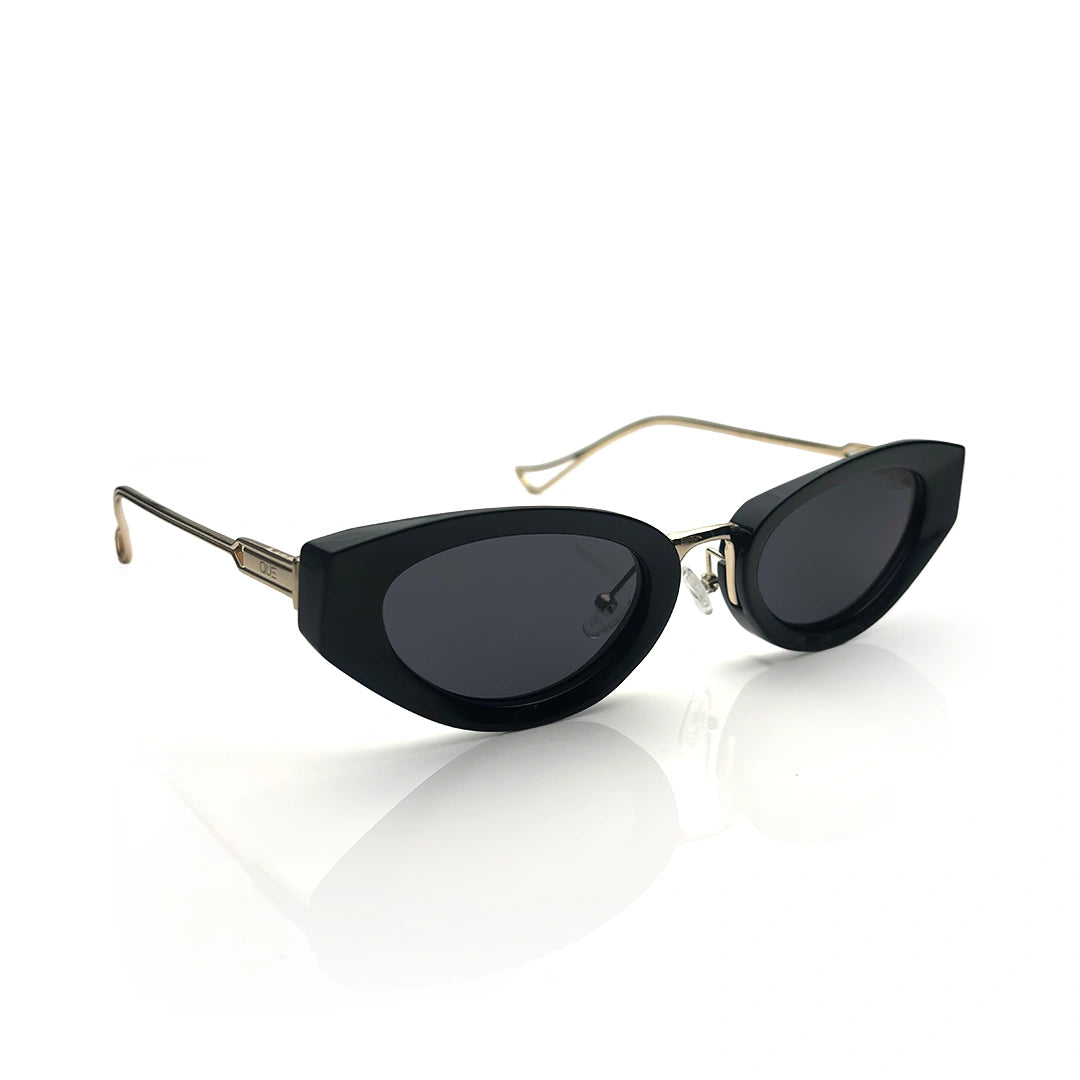 QUE VELVET EDGE - MEDIUM